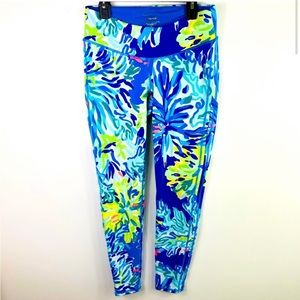 FINAL PRICE Lilly Pulitzer Luxletic leggings size S “Wade and Sea” pattern